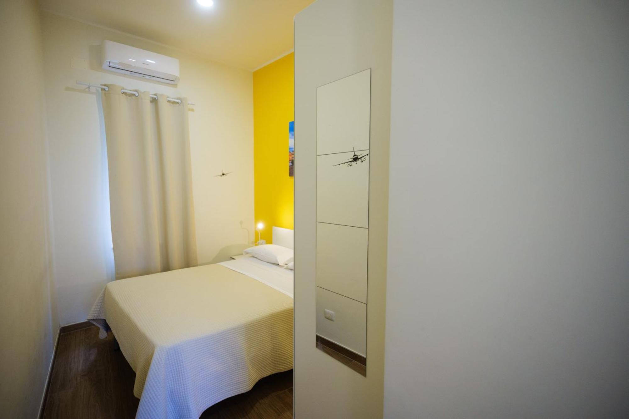 Terminal 1 Guest House Napoli Eksteriør bilde